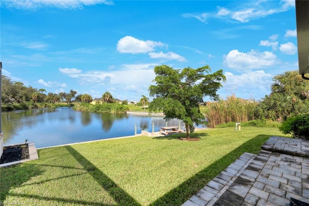 1800 NW 30th Pl, Cape Coral, FL 33993 Photo
