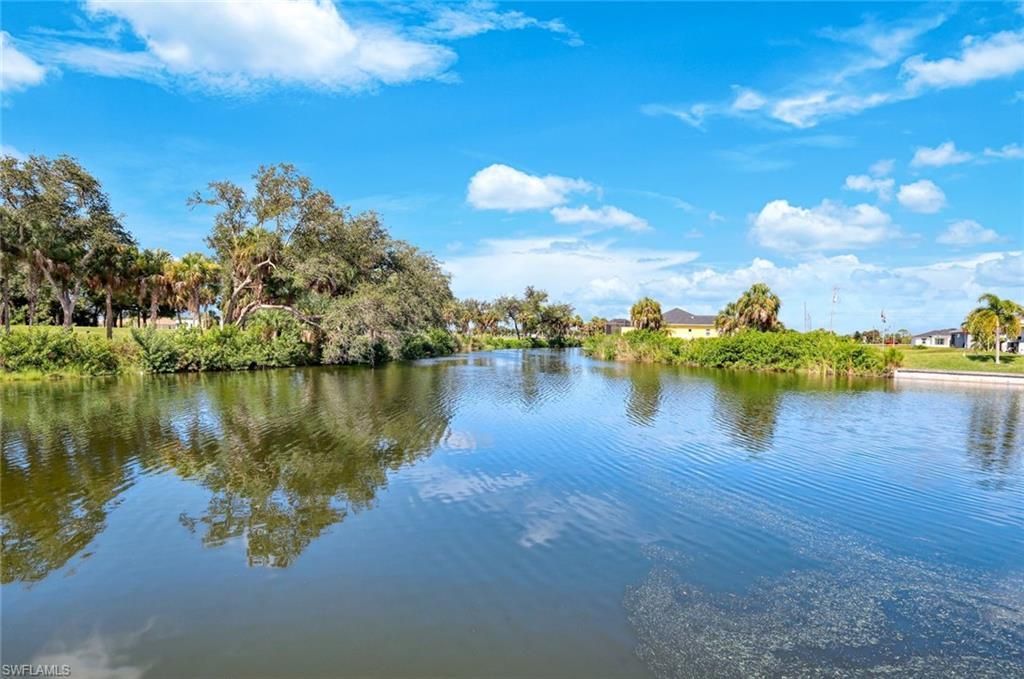 1800 NW 30th Pl, Cape Coral, FL 33993 Photo