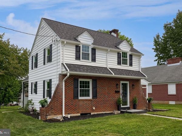 11 E HERMAN AVENUE, LEBANON, PA 17042