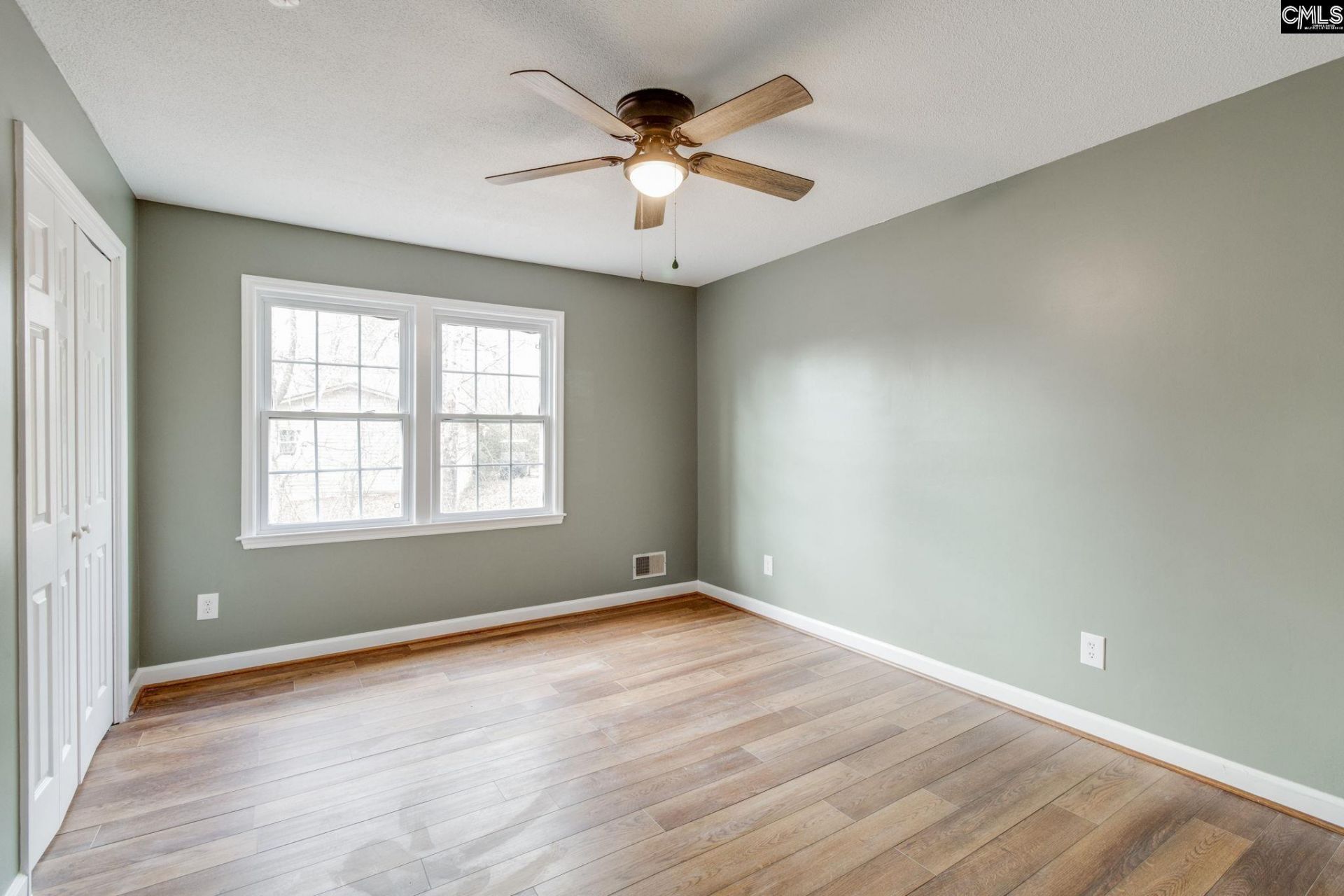 1207 S Fredericksburg Drive  Photo 10