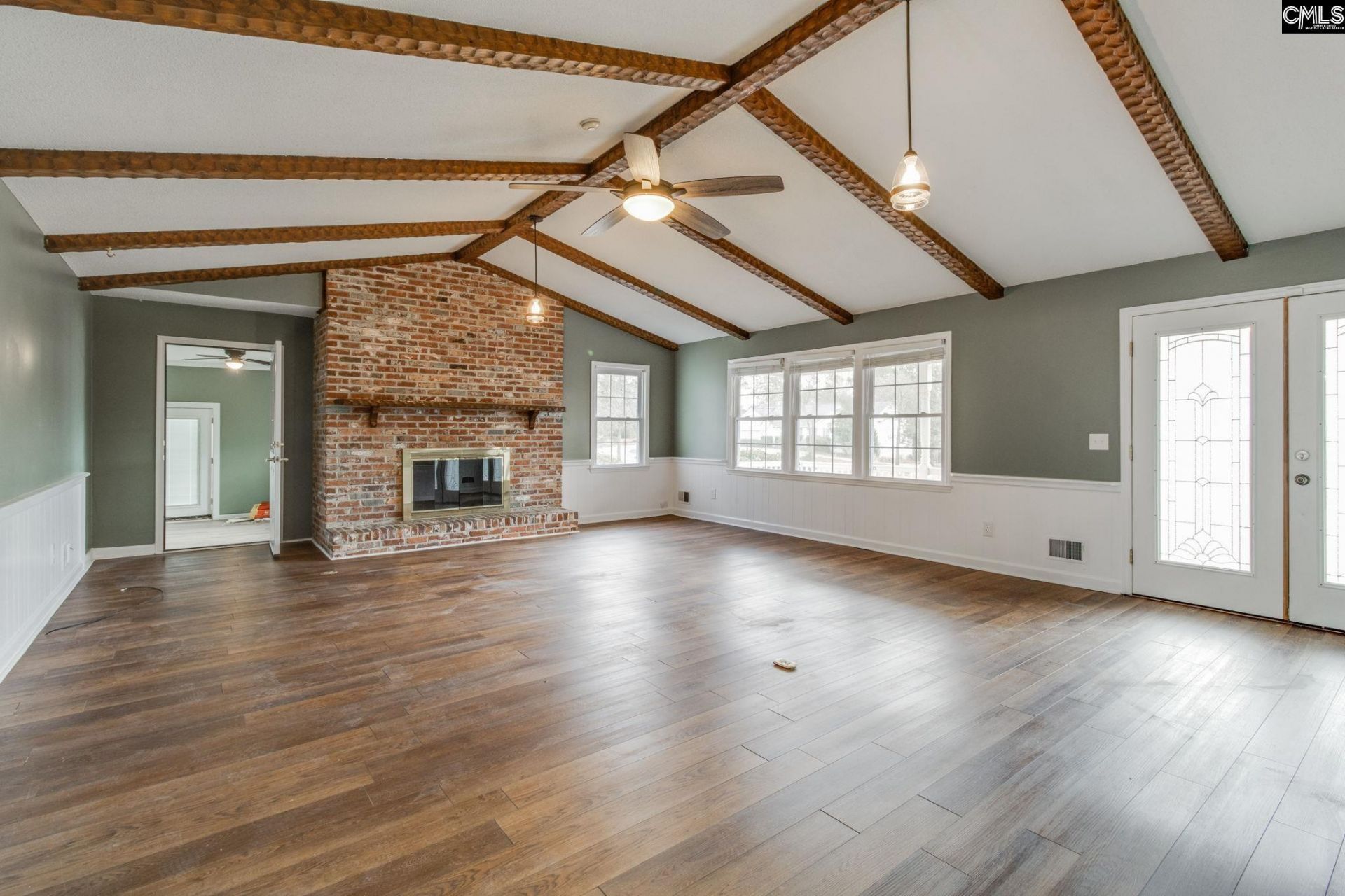 1207 S Fredericksburg Drive  Photo 4