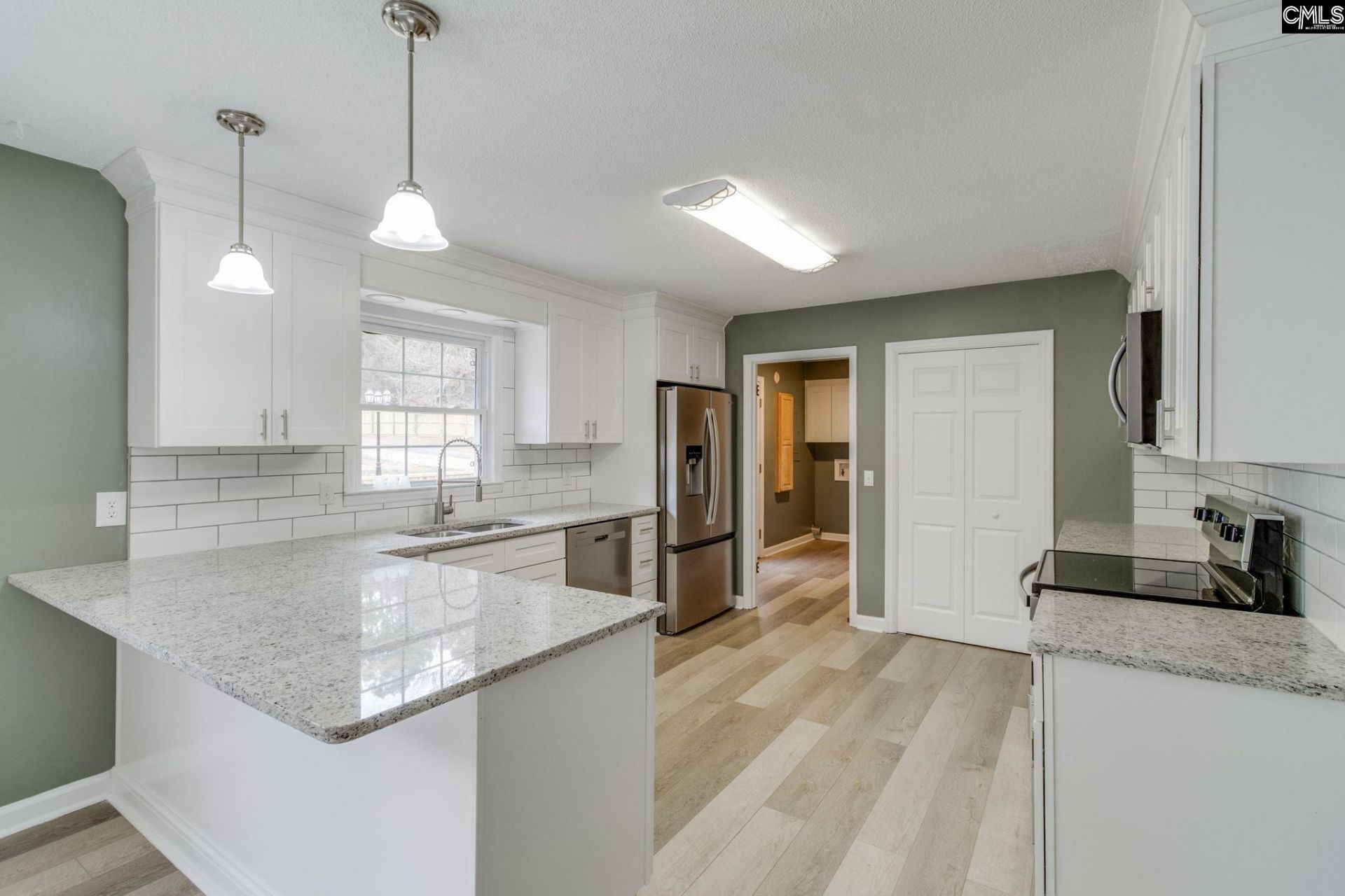 1207 S Fredericksburg Drive  Photo 5