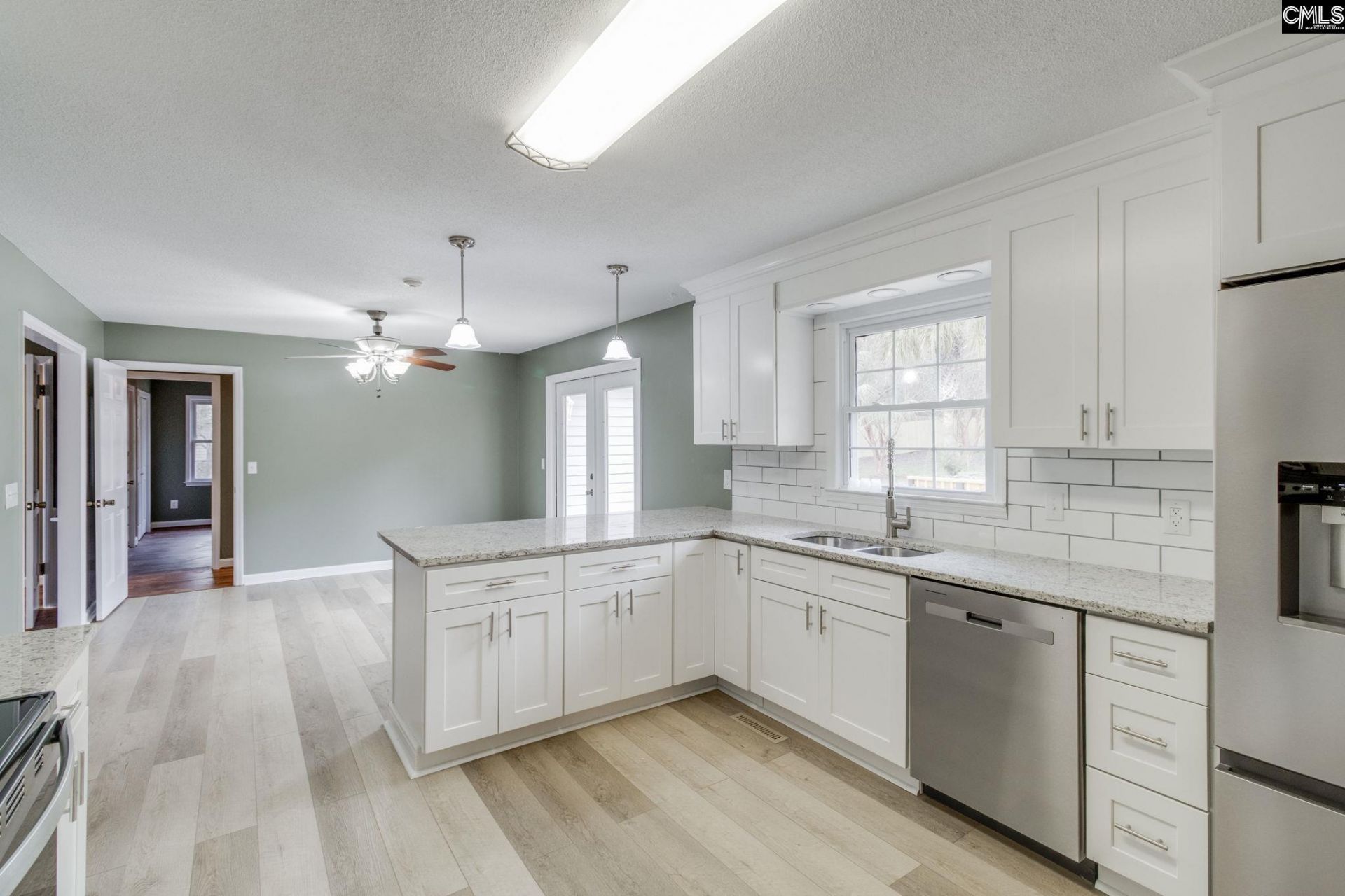 1207 S Fredericksburg Drive  Photo 6