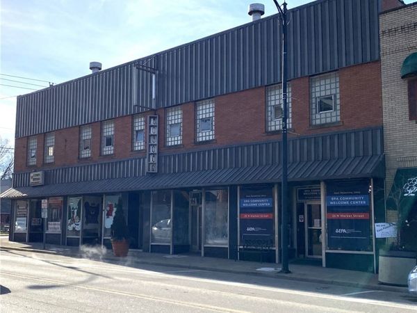 15-25 N Market Street , East Palestine, OH 44413