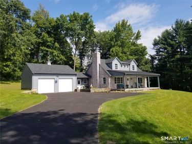 11 Apple , Salisbury, CT 06039