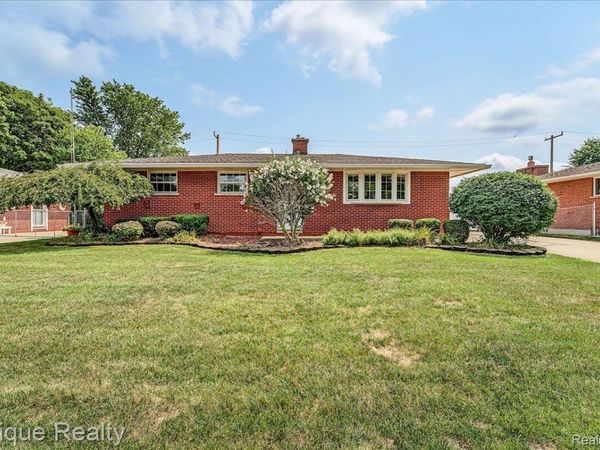 29749 Ailanthus Drive, Flat Rock, Mi 48134