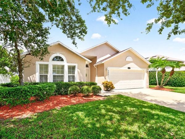 6024 Ridge Lake Circle, Vero Beach, FL 32967