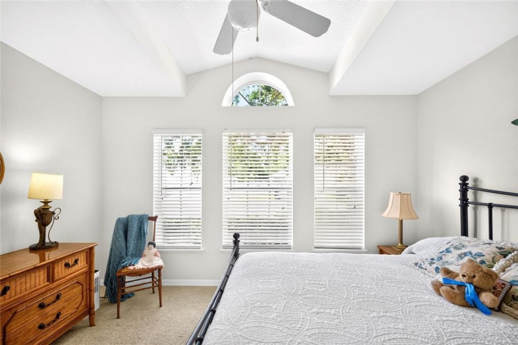 6024 Ridge Lake Circle, Vero Beach, FL 32967 Photo