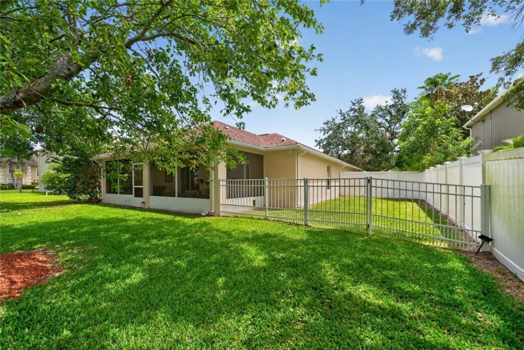 6024 Ridge Lake Circle, Vero Beach, FL 32967 Photo