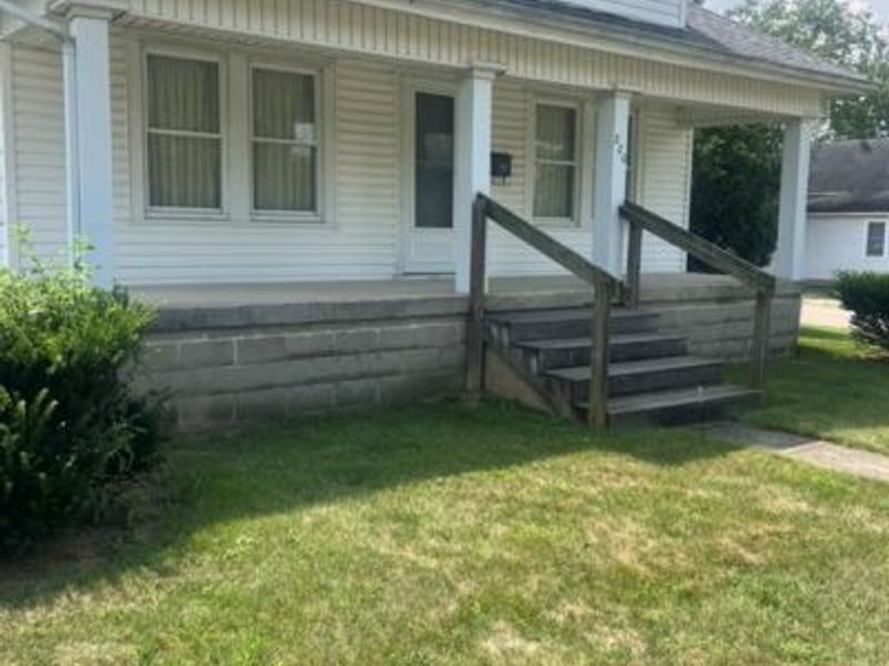 220 Park Avenue, London, OH 43140 Photo 1