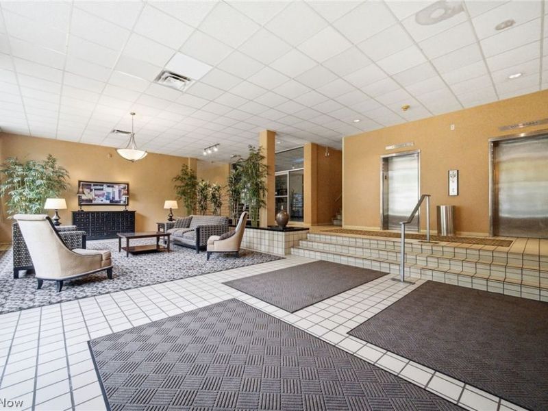 10301 Lake Avenue, Unit 521, Cleveland, OH 44102 Photo 21