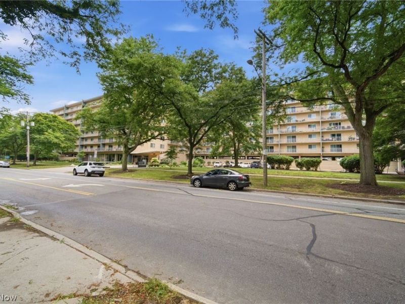 10301 Lake Avenue, Unit 521, Cleveland, OH 44102 Photo 30