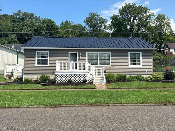 269 W Jefferson Avenue , Mcconnelsville, OH 43756