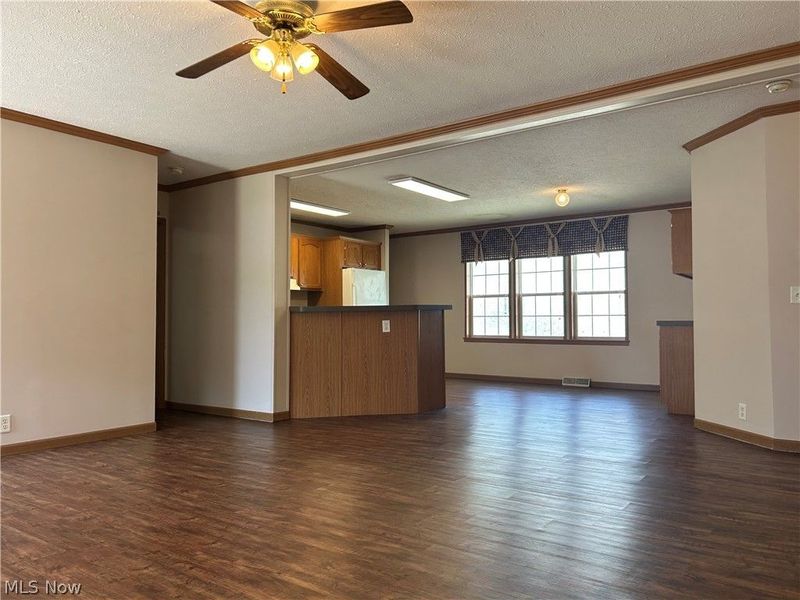 269 W Jefferson Avenue, McConnelsville, OH 43756 Photo 8