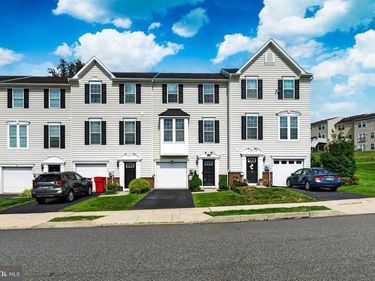 1114 SAGEVIEW DRIVE, POTTSTOWN, PA 19464