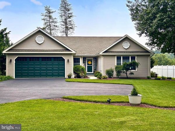 4A SYCAMORE DRIVE , READING, PA 19606