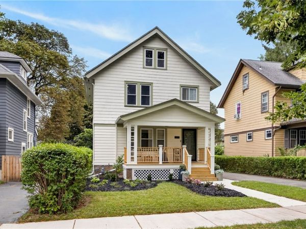 32 Pershing Drive , Rochester, NY 14609