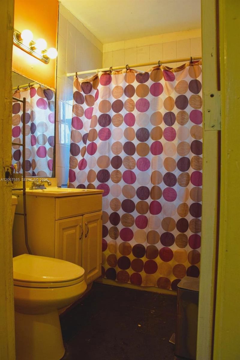 371 W 47th St, Hialeah, FL 33012 Photo