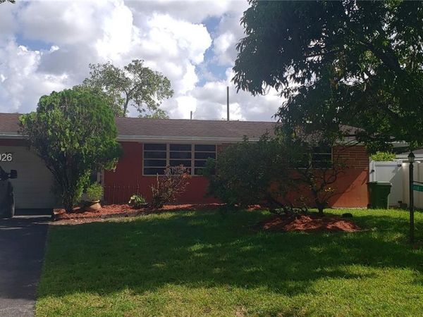 8351 Johnson St, Pembroke Pines, FL 33024