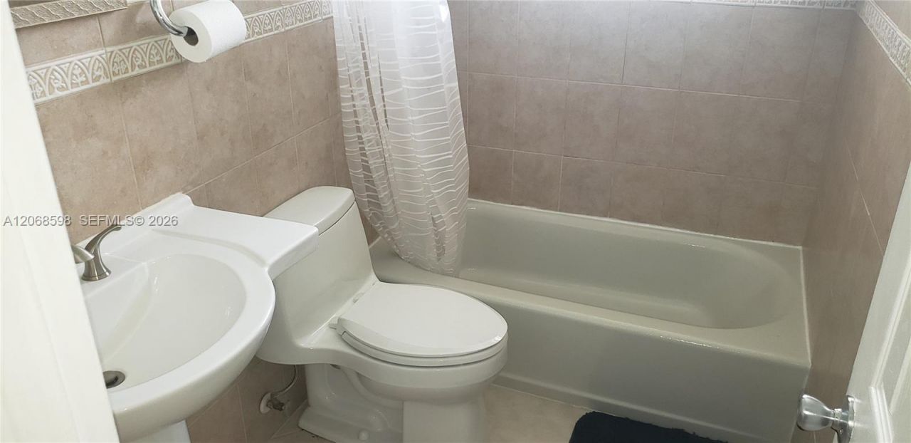 8351 Johnson St, Pembroke Pines, FL 33024 Photo
