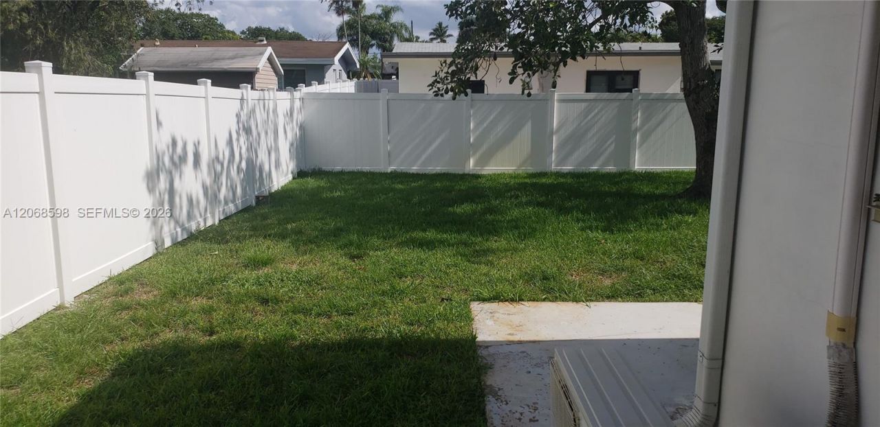 8351 Johnson St, Pembroke Pines, FL 33024 Photo