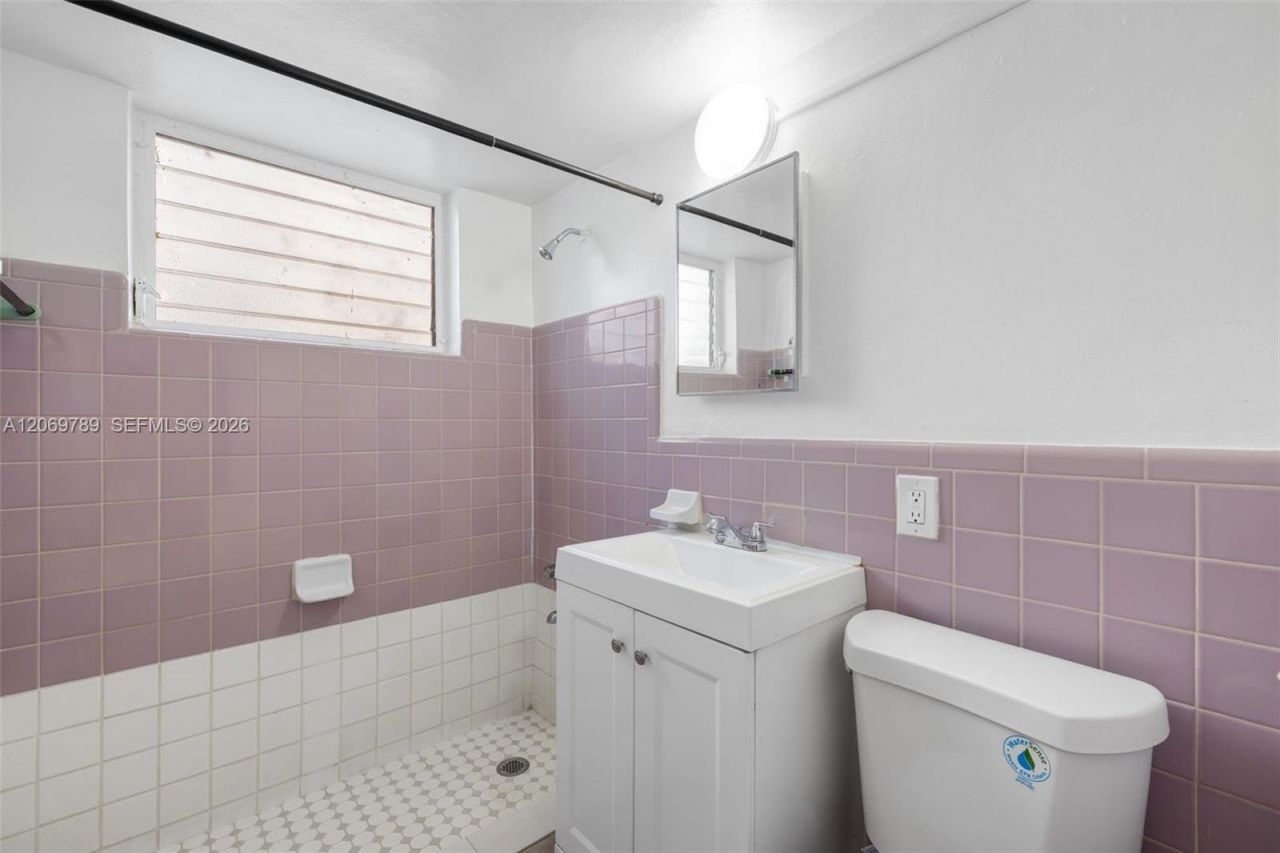 126 SW 18th Ave , Unit 4, Miami, FL 33135 Photo