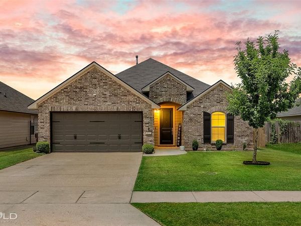 4022 False River Drive, Bossier City, LA 71111