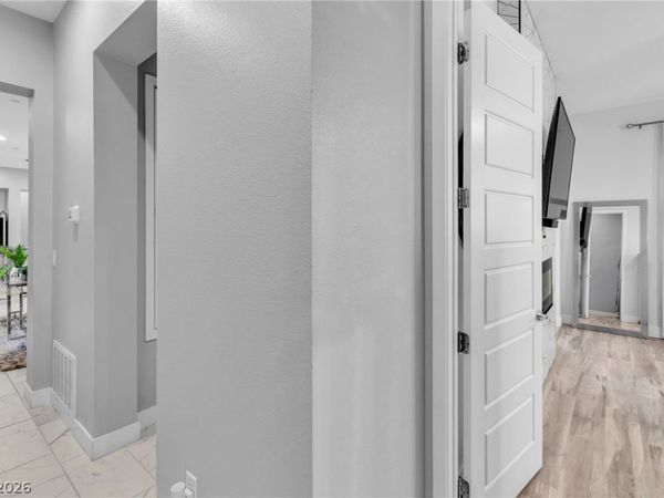 11250 Cactus Tower Avenue , Unit 102, Las Vegas, NV 89135