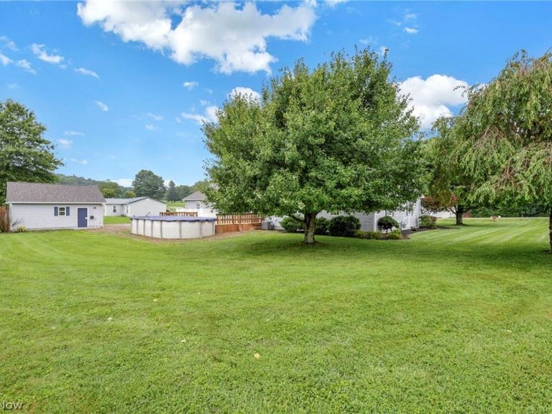10535 S Poplar Drive, Glouster, OH 45732 Photo 12