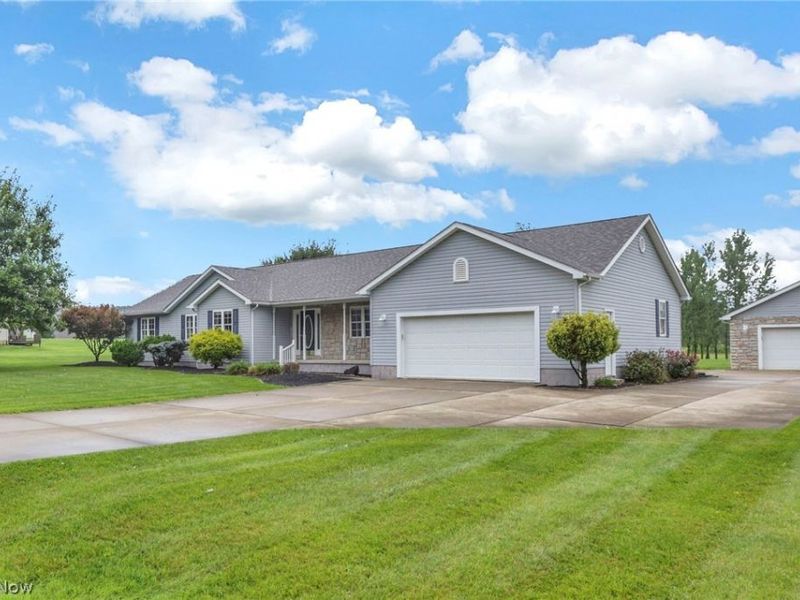 10535 S Poplar Drive, Glouster, OH 45732 Photo 3