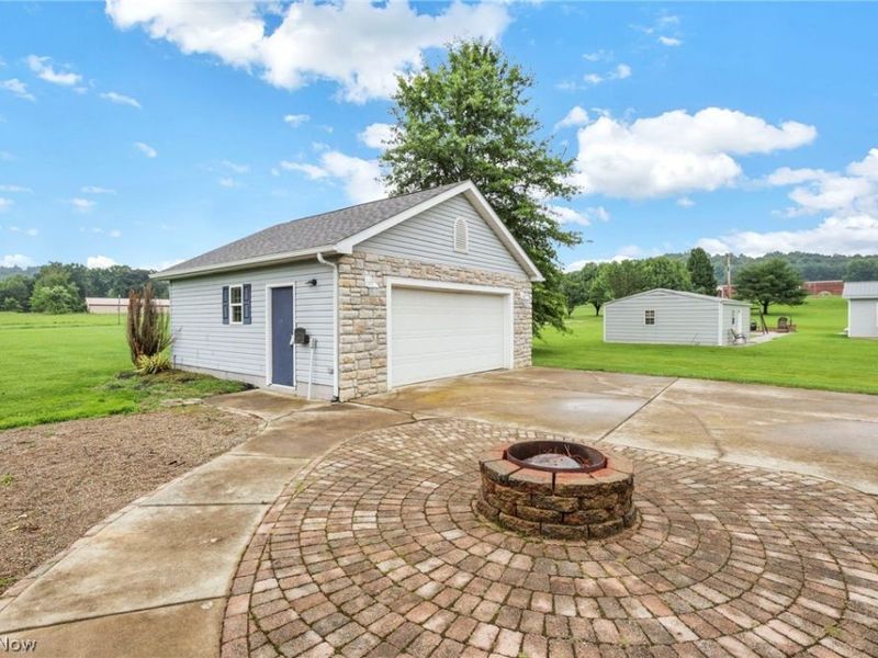 10535 S Poplar Drive, Glouster, OH 45732 Photo 6