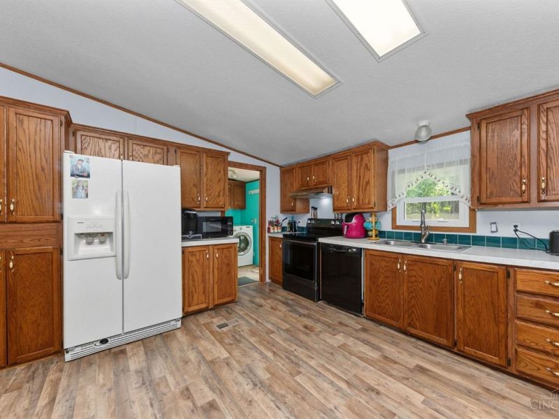 1878 Maple Grove Road, Pike Township, OH 45154 Photo 11