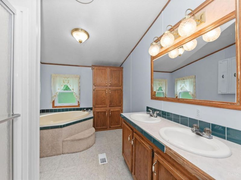 1878 Maple Grove Road, Pike Township, OH 45154 Photo 18