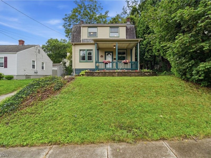 1626 Huguelet Street, Akron, OH 44305 Photo 2