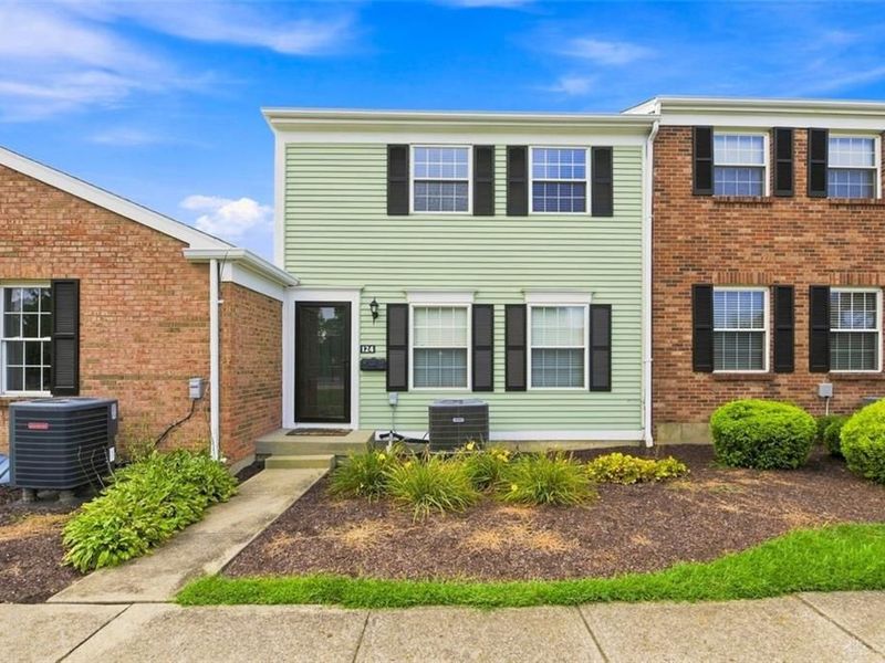 124 Chapel Hill Drive, Unit 124, Fairfield, OH 45014 Photo 3