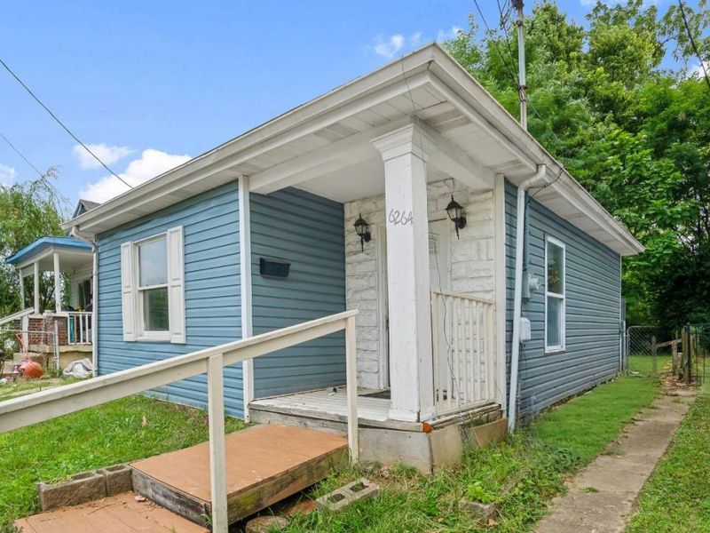 6264 Simpson Avenue, Cincinnati, OH 45224 Photo 2