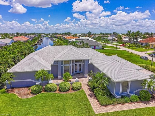 3815 Surfside BLVD, CAPE CORAL, FL 33914