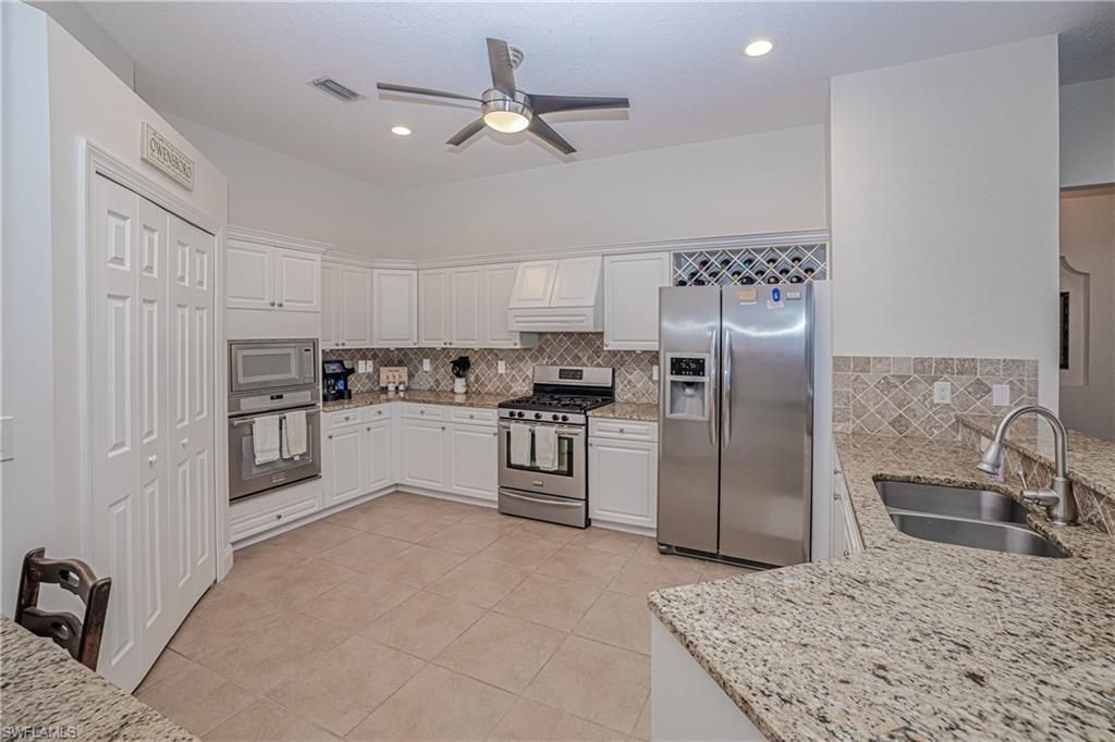 3815 Surfside Blvd, Cape Coral, FL 33914 Photo