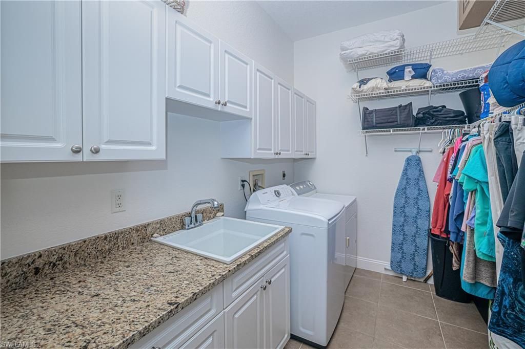3815 Surfside Blvd, Cape Coral, FL 33914 Photo