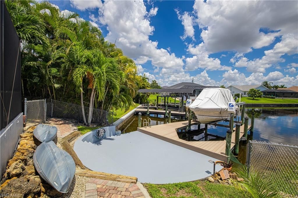 3815 Surfside Blvd, Cape Coral, FL 33914 Photo