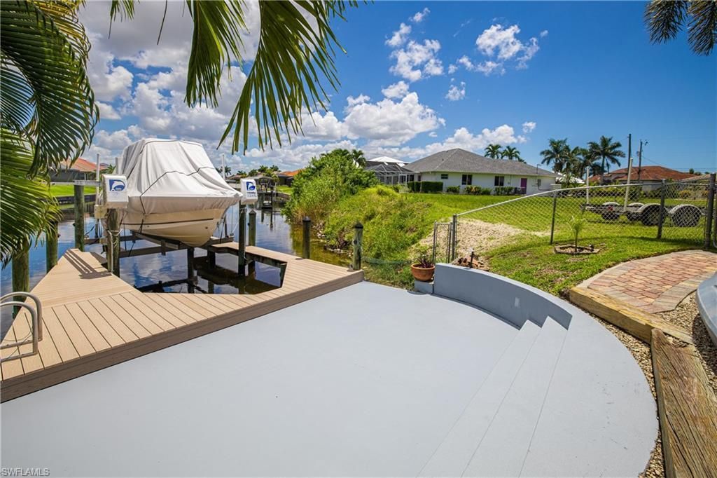 3815 Surfside Blvd, Cape Coral, FL 33914 Photo