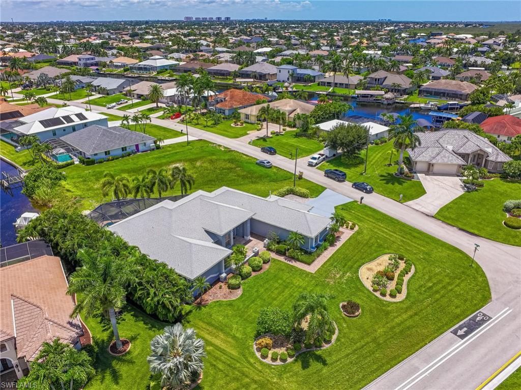 3815 Surfside Blvd, Cape Coral, FL 33914 Photo