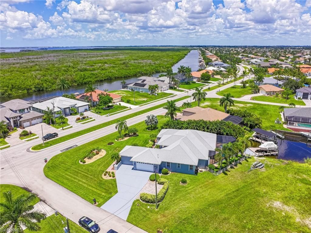 3815 Surfside Blvd, Cape Coral, FL 33914 Photo