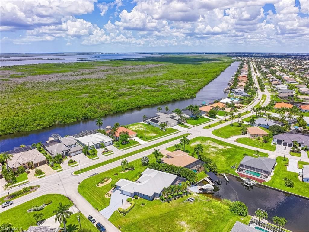 3815 Surfside Blvd, Cape Coral, FL 33914 Photo