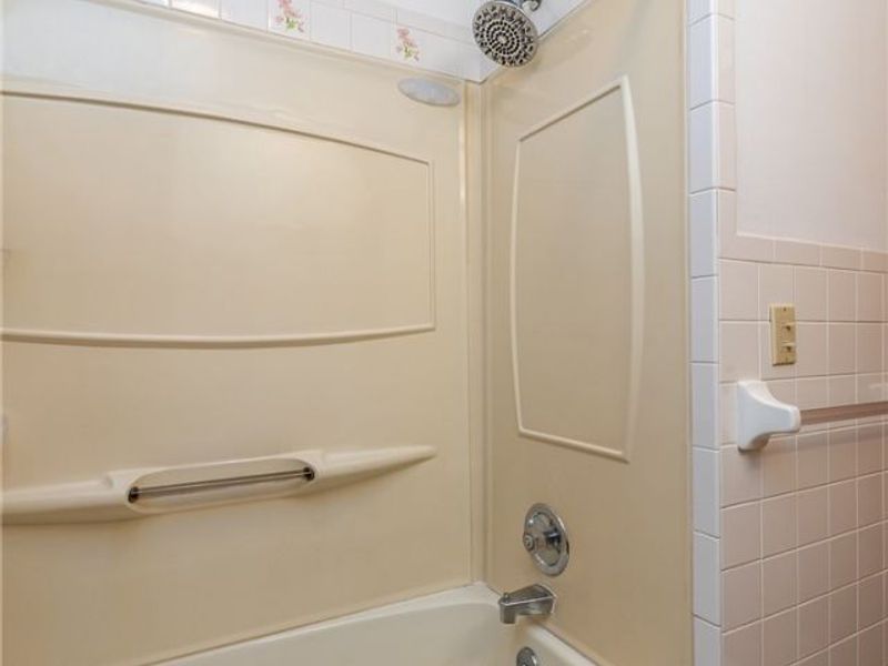 910 S Court Street, Medina, OH 44256 Photo 19