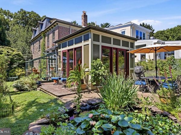 8123 ROANOKE STREET, PHILADELPHIA, PA 19118