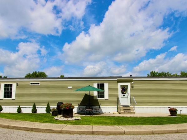 17 Spring Lake Court , Unit Lot 17, Delaware, OH 43015