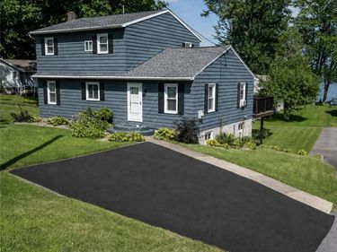6076 W Lake Road, Auburn, NY 13021