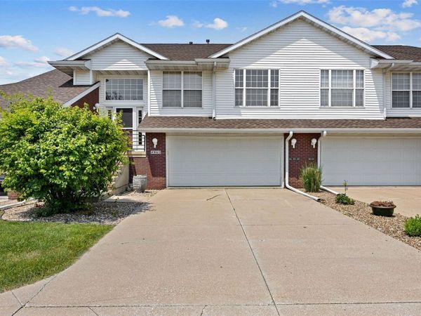 4960 Lucore Road , Marion, IA 52302