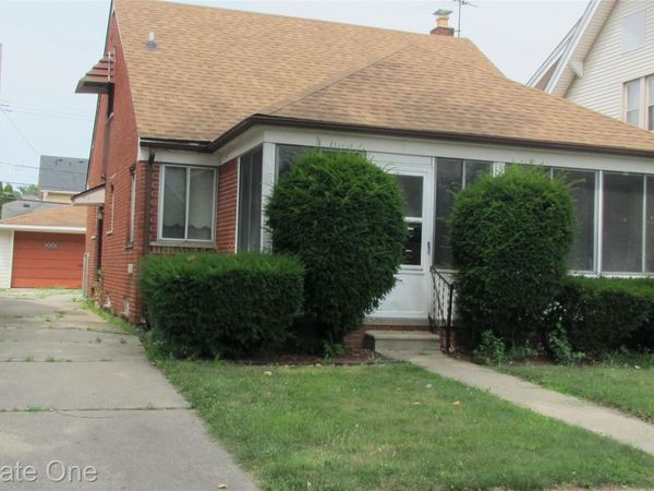 4905 Maple Street, Dearborn, Mi 48126